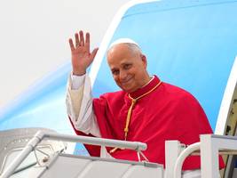Leute: Der Papst lernt nachts Deutsch