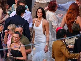 Promi-Hochzeit: Dua Lipa feiert, Palermo zürnt