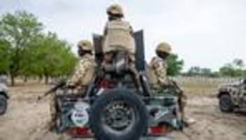 boko haram: nigerianisches militär befreit 360 geiseln