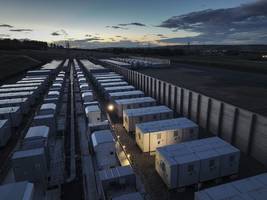 Stromnetz: Hier übernehmen erneuerbare Energien das Steuer