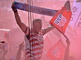 pyro, bomber, sané: dfb-elf wurschtelt sich durchs bizarre us-spektakel