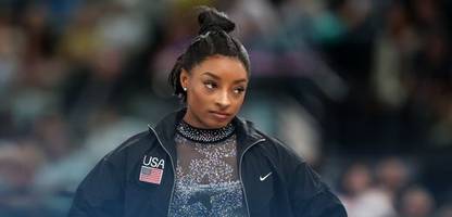 Simone Biles: Olympiastar musste in Klinik