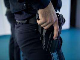 innere sicherheit in bayern: wenn polizisten das schießen nicht trainieren können