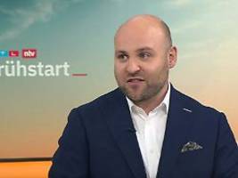 afd'ler posiert mit gazprom-chef: frohnmaier kann an seiner russland-reise nichts verwerfliches finden