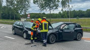 Unfall an der Landesgrenze: Vier Verletzte bei Zusammenstoß