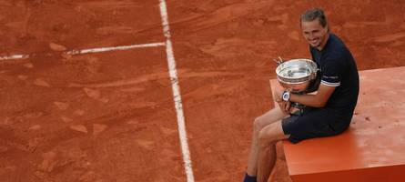 triumph eines rätselhaften: der merkwürdige weg von alexander zverev auf den tennis-thron