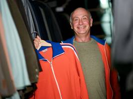 Leute: Alfons hat endlich eine zweite Jacke