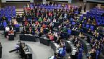 Bafög: Grüne verlangen namentliche Abstimmung über Bafög im Bundestag
