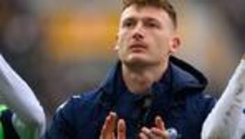 fußball-bundesliga: sc paderborn verlängert vertrag mit torwart schubert