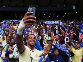 ganz anders als wales: warum kann curacao bei der wm spielen?