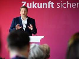 RTL/ntv-Trendbarometer : SPD fällt auf Rekordtief, AfD bleibt weit vor Union