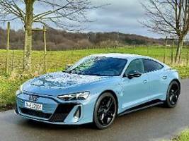 von wegen basis für kleines geld: audi e-tron gt klotzt auch als grundmodell, statt zu kleckern