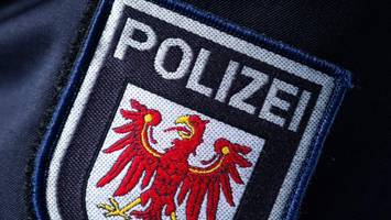 Polizei fahndet mit Foto nach Unbekanntem – wegen Diebstahls und Kartenbetrugs