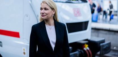 deutsche bahn und pünktlichkeit: evelyn palla verlangt mehr geld für das marode netz