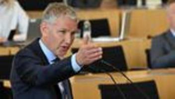 björn höcke: afd-spitze irritiert über höcke-aussage zu ost- und westdeutschen