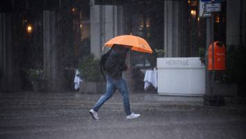kräftige unwetter in anmarsch: dwd warnt vor sturm und gewitter