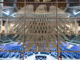 Eklat im Bundestag: Jugend übt Parlament, dann kommt die Polizei