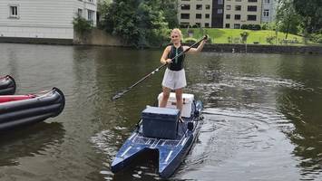 Hamburger SUP-Verleih setzt auf neuartige Boards – ähnlich wie ein Katamaran