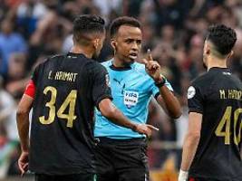 fähigkeiten würdigen: von wm ausgesperrter referee leitet uefa-supercup