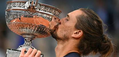 french open: wie alexander zverev dem druck in paris standgehalten hat