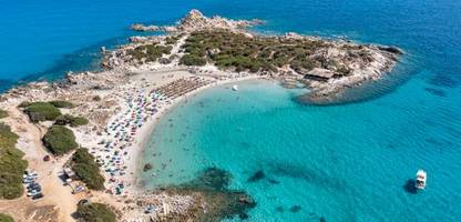 Italien: Strand auf Sardinien verbietet Sonnenschirme für 10- bis 65-Jährige