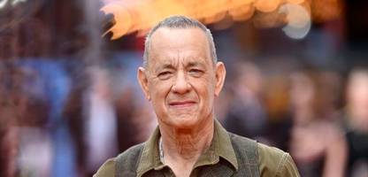 tom hanks schickt verlobten von taylor swift, travis kelce, an den herd
