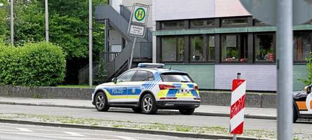 großer polizeieinsatz an mittelschule in göggingen