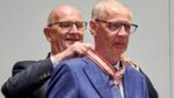 Auszeichnung Brandenburgs: Günther Jauch als Mäzen mit Landesverdienstorden geehrt