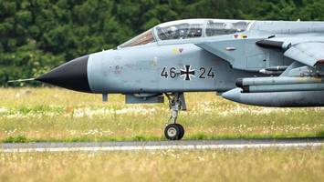 Jetzt kehrt wieder Ruhe ein: Tornado-Kampfjets haben Hamburg verlassen