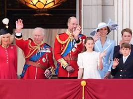 Trooping the Colour: Royal-Fans feiern vierte Geburtstagsparade von König Charles III.