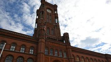 Großveranstaltungen in Berlin: Jetzt dann doch einfach alles, was geht?