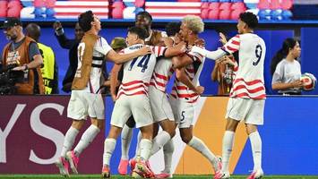 Team USA begeistert Presse mit Auftaktsieg: „Ekstase“, „Party“, „mitreißend“
