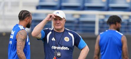 Der milde General: Wie sich Curacaos Trainer Dick Advocaat  gewandelt hat
