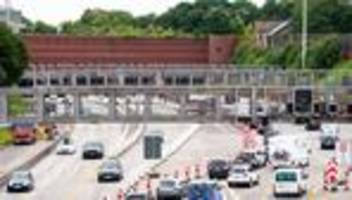Autobahnsperrung: Elbtunnel wieder frei - Straße neben A7 gesperrt