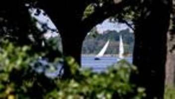 Unfall bei Regatta: Segelboot sinkt - zwei Jugendliche über Bord