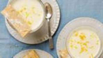 Zitronenmousse mit Fenchelsamen-Mürbegebäck: Die ganz feine englische Art