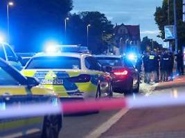 täter auf der flucht: polizist bei streit in göttingen durch schüsse schwer verletzt