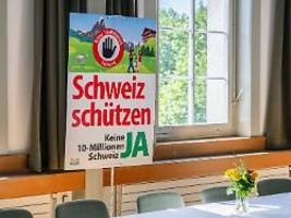 Wirtschaftsverbände erfreut: Schweizer lehnen strikte Einwohner-Obergrenze ab