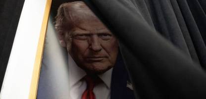 donald trump wird 80: der mann, der die welt in permanenten Überlebensmodus versetzt