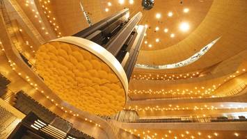 ndr elbphilharmonie orchester trotzt deutschem wm-auftakt und wird belohnt