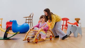 Starke Ausstellung in Hamburg: Brauchen Kinder überhaupt Stühle?
