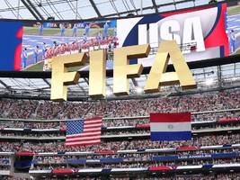 wm-kolumne „american football“: tanz um die goldene f i f a