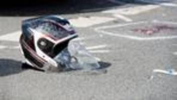 Unfall bei Wendemanöver: Motorradfahrer nach Unfall bei Biblis gestorben