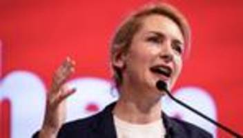 die linke: linkspartei warnt vor einschnitten in den sozialstaat durch reformen