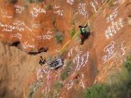 120 meter in die tiefe: spiderman des jemen stürzt in vulkankrater in den tod