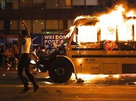 Messerstechereien und Schüsse: Nach Knicks-Titel brechen Chaos und Krawalle in New York aus