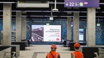Premierenfahrt um 11.57 Uhr: Berlin feiert heute die S-Bahn zum Hauptbahnhof