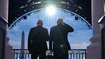 Trumps Mega-Show in Bildern: Knappe Höschen und Schattenboxen im Weißen Haus