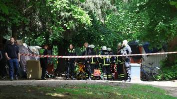 mann niedergeschossen: erneut großeinsatz an drogenhilfe in harburg