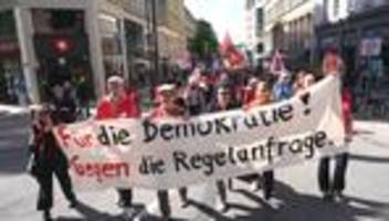 Extremismus: Demonstration gegen Regelanfrage beim Verfassungsschutz